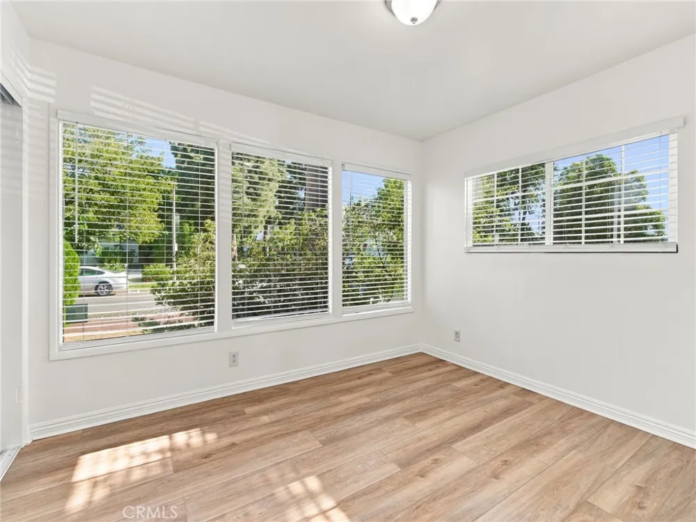 17030 Celtic Street Granada Hills, CA 91344