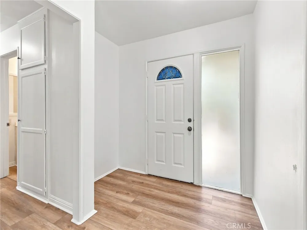 17030 Celtic Street Granada Hills, CA 91344