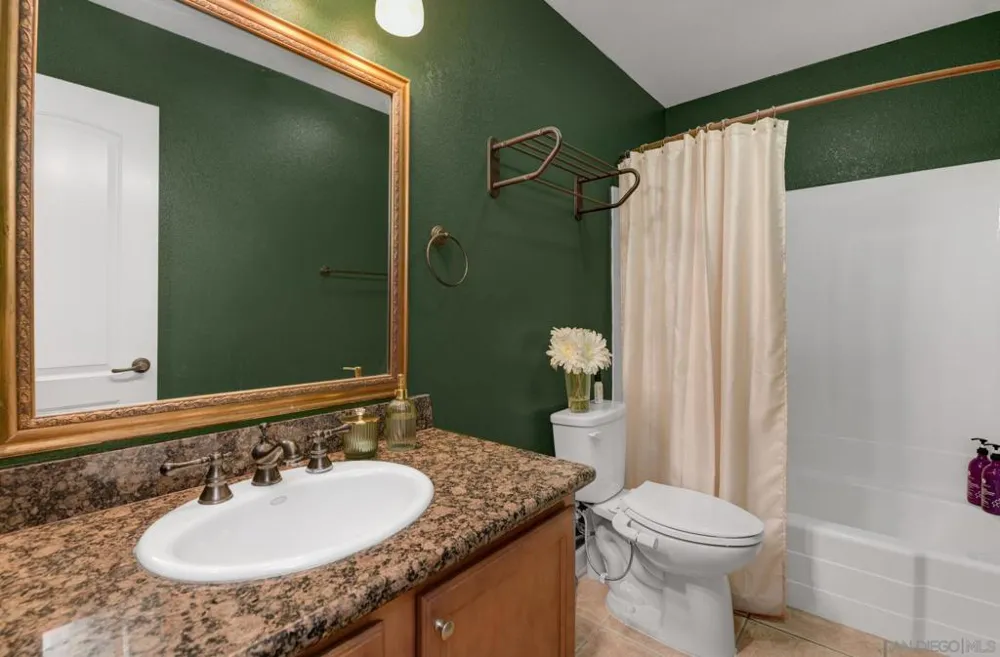 1453 Broadway #C Escondido, CA 92026