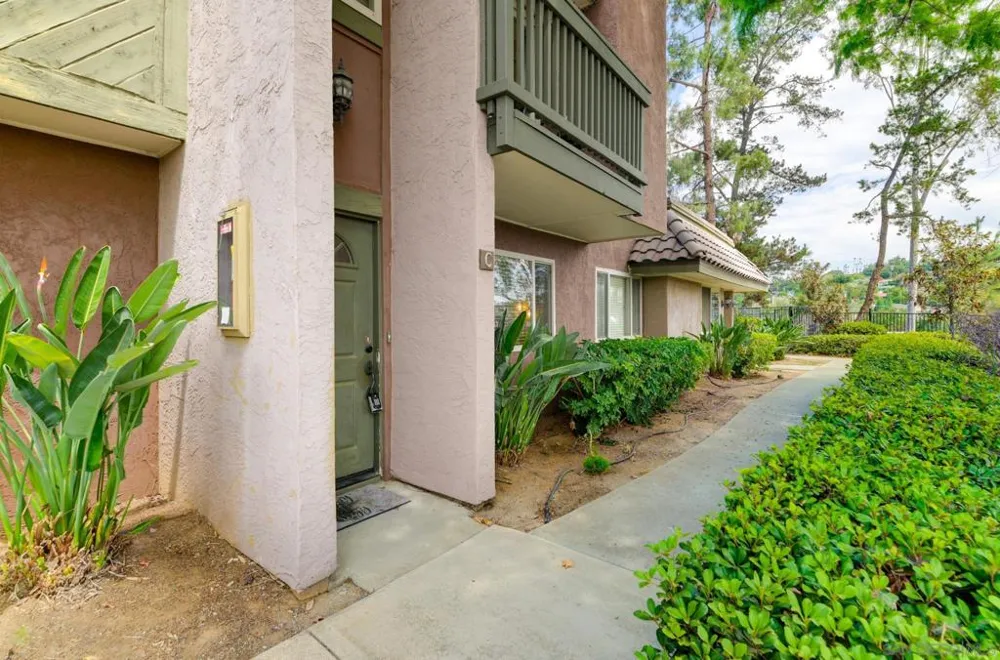 1453 Broadway #C Escondido, CA 92026