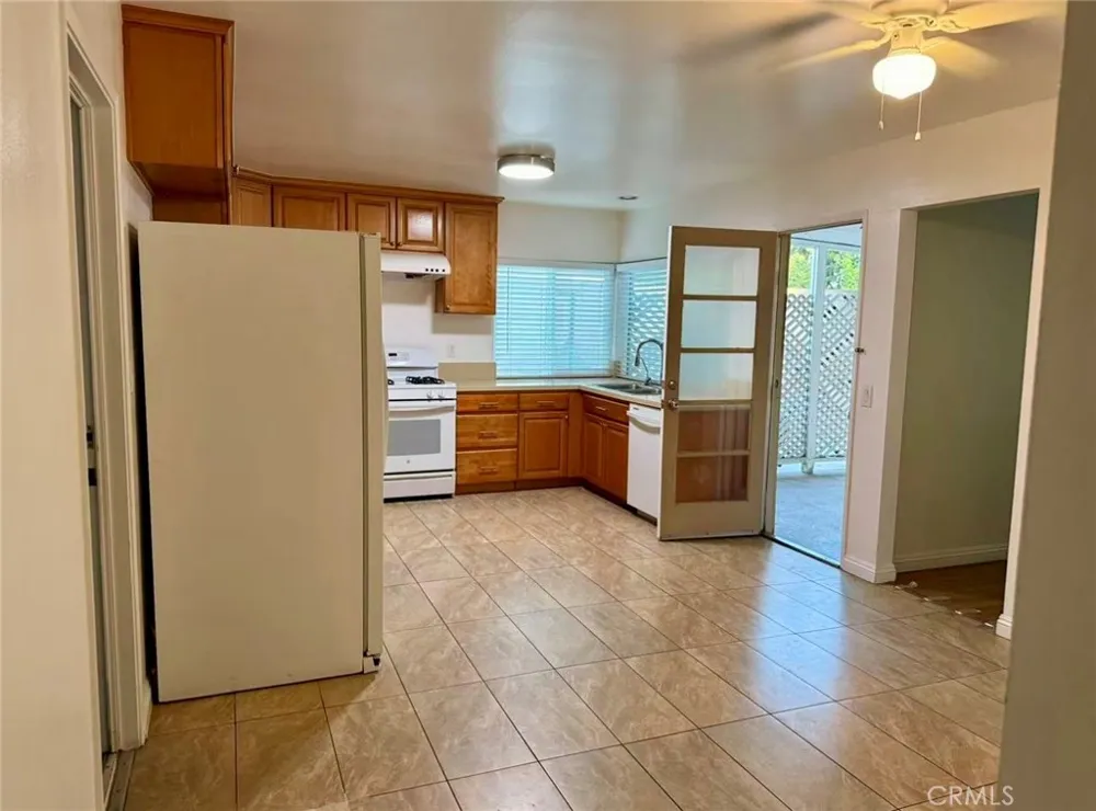 17962 Oak Leaf Yorba Linda, CA 92886