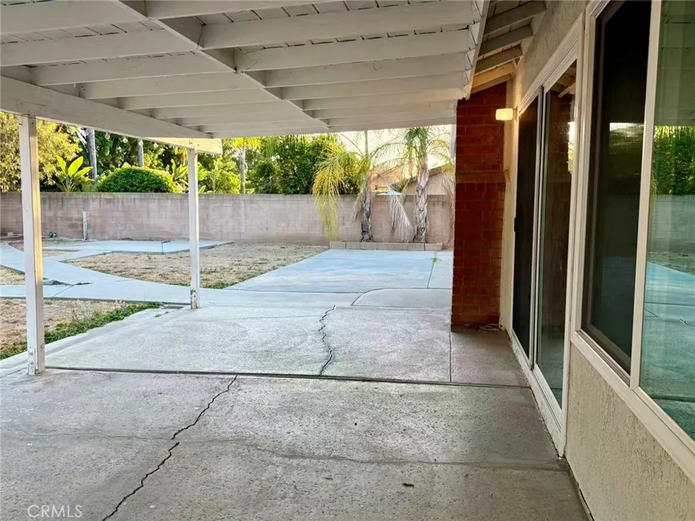 17962 Oak Leaf Yorba Linda, CA 92886