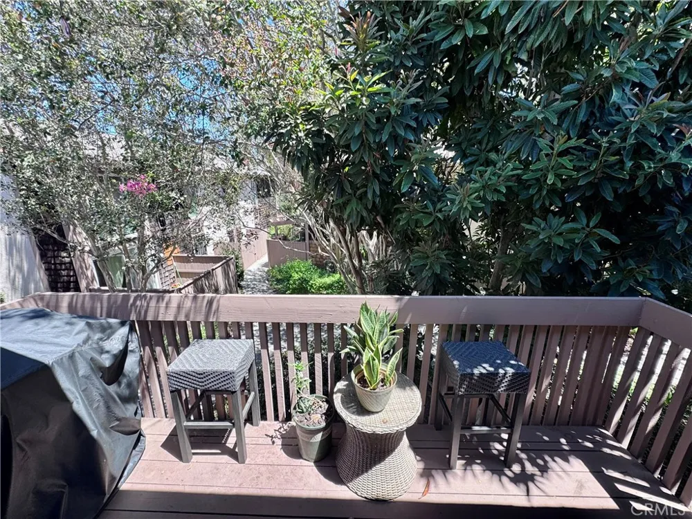 1072 Cabrillo Park #C Santa Ana, CA 92701