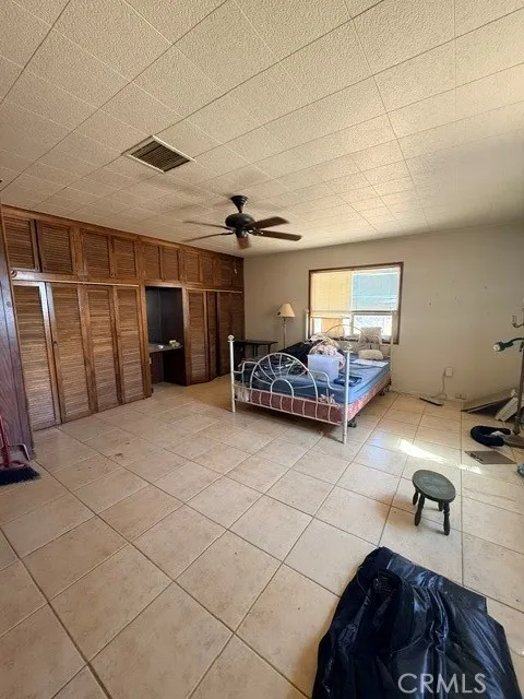 575 Warren Vista Yucca Valley, CA 92284