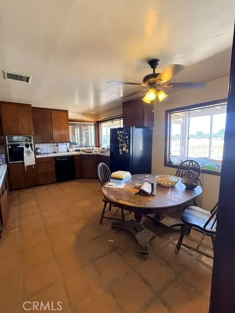 575 Warren Vista Yucca Valley, CA 92284