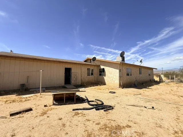 575 Warren Vista Yucca Valley, CA 92284