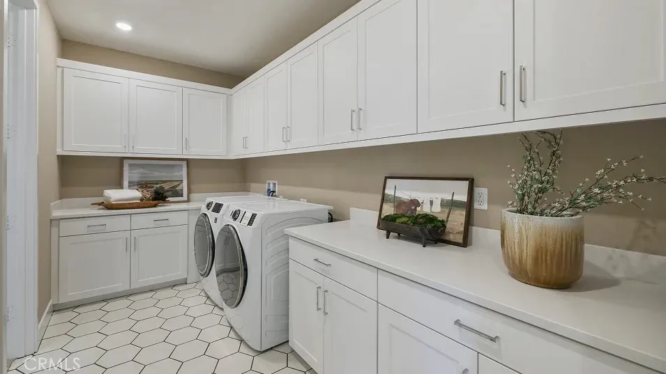 29705 Calle La Roca Valencia, CA 91354