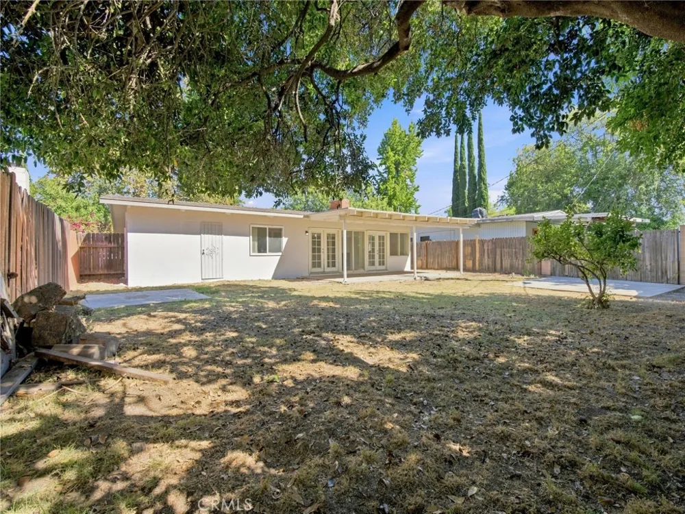 7735 Zelzah Avenue Reseda, CA 91335