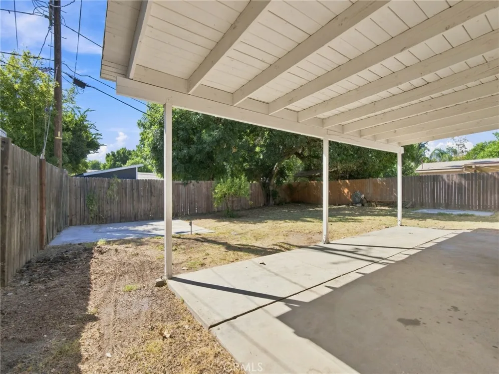 7735 Zelzah Avenue Reseda, CA 91335