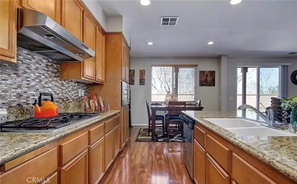 24967 Cliffrose Corona, CA 92883