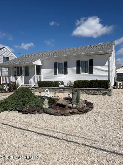 3248 Beachview Drive