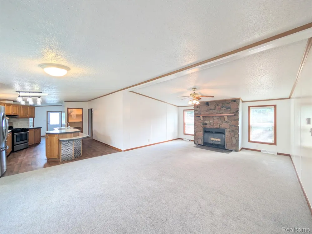 169 Post Branch Fenton City, MI 48430