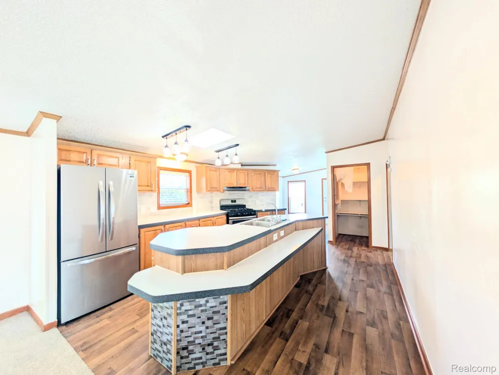 169 Post Branch Fenton City, MI 48430
