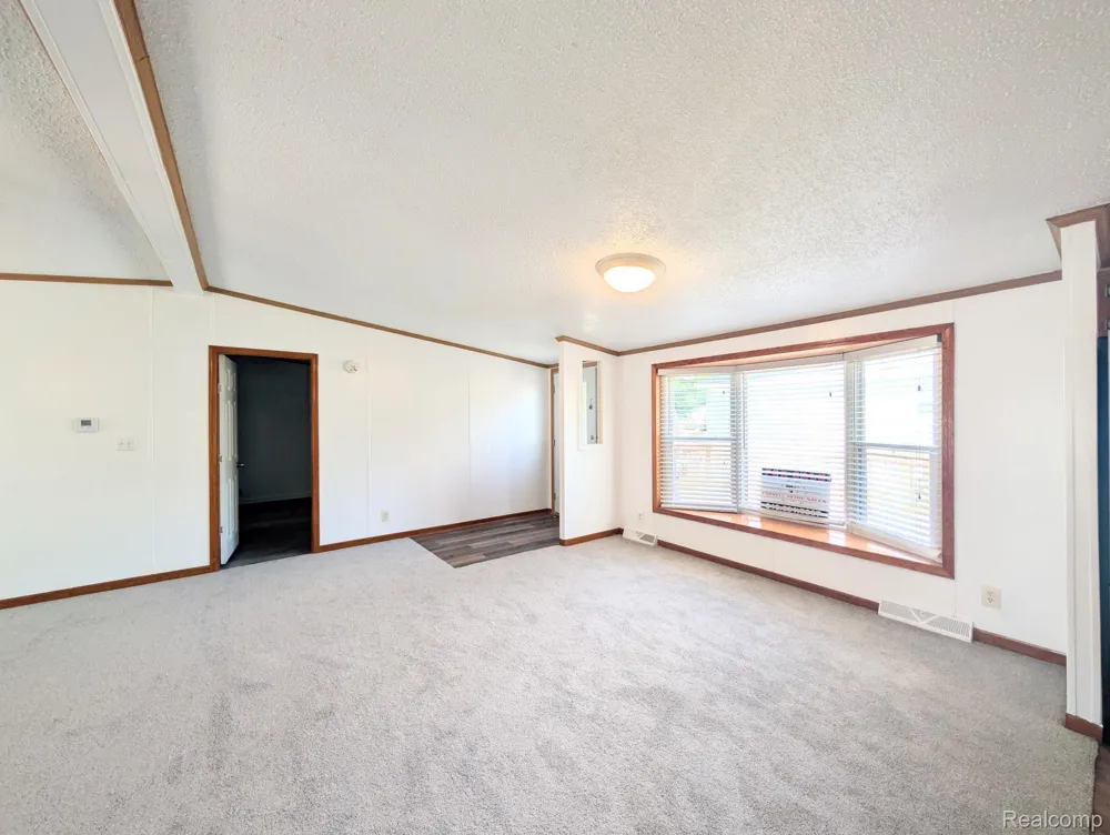 169 Post Branch Fenton City, MI 48430