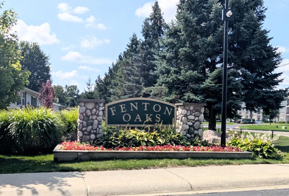 169 Post Branch Fenton City, MI 48430
