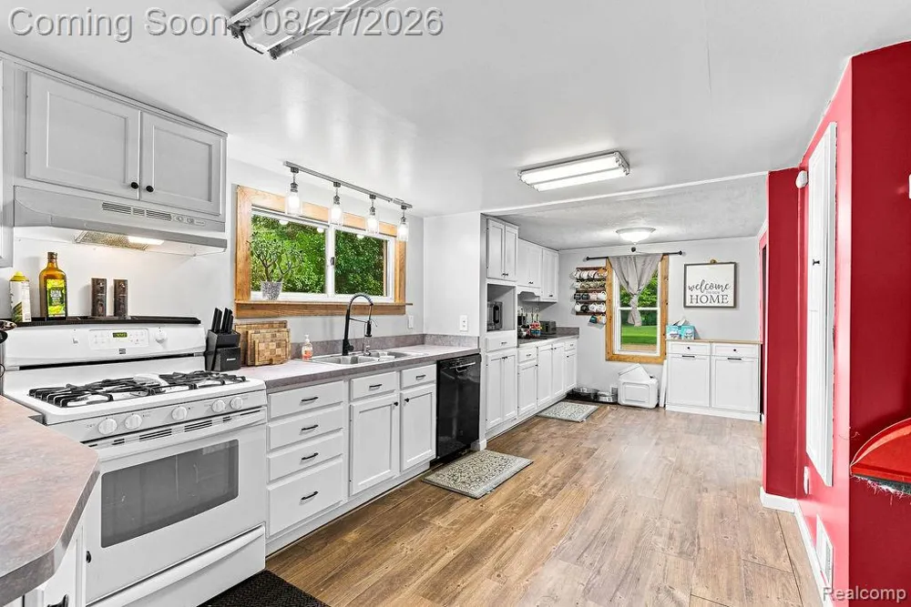 5363 Sitka Street Burton City, MI 48519