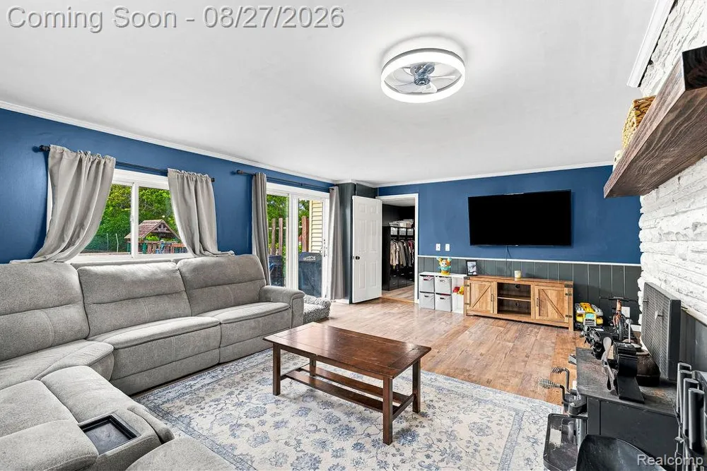 5363 Sitka Street Burton City, MI 48519