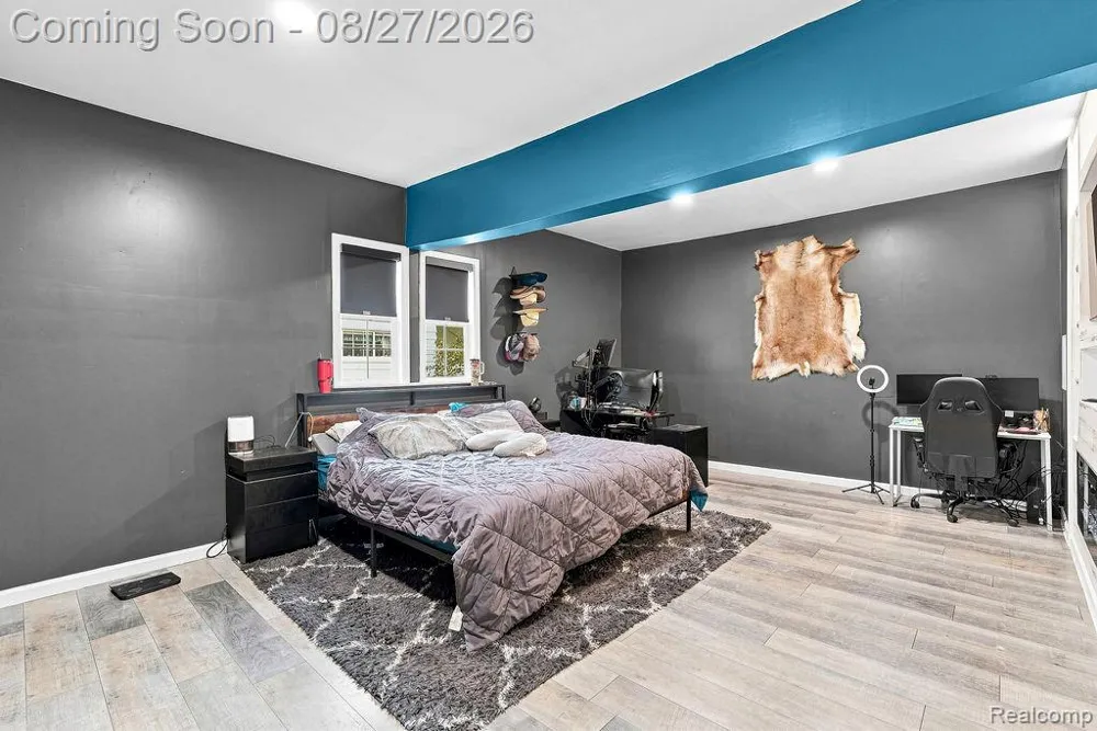 5363 Sitka Street Burton City, MI 48519