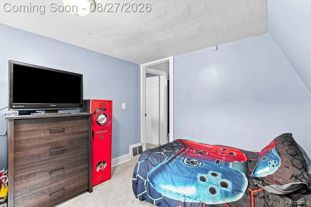 5363 Sitka Street Burton City, MI 48519