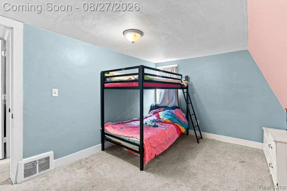 5363 Sitka Street Burton City, MI 48519