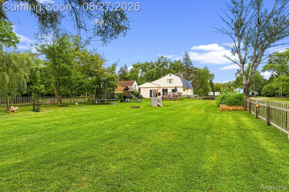 5363 Sitka Street Burton City, MI 48519