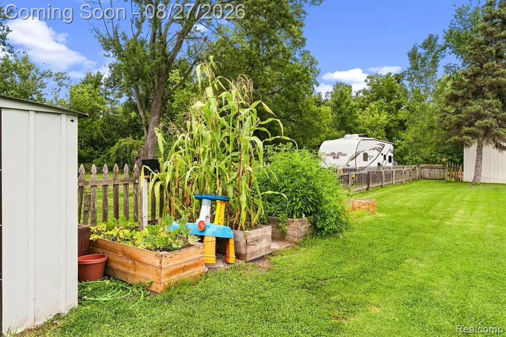 5363 Sitka Street Burton City, MI 48519