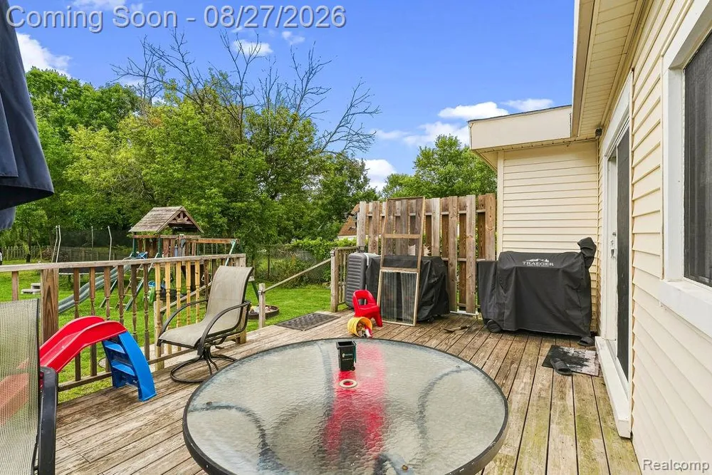 5363 Sitka Street Burton City, MI 48519