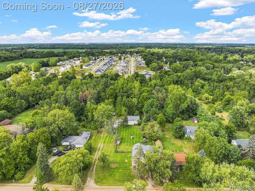 5363 Sitka Street Burton City, MI 48519