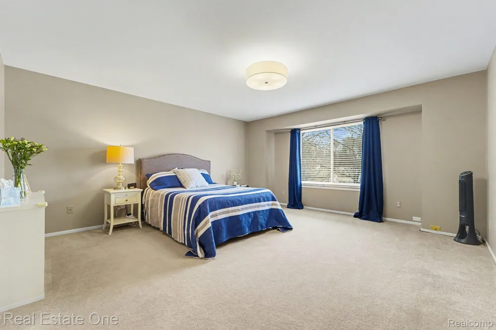 6463 Maple Hills Lane Bloomfield Hills City, MI 48301