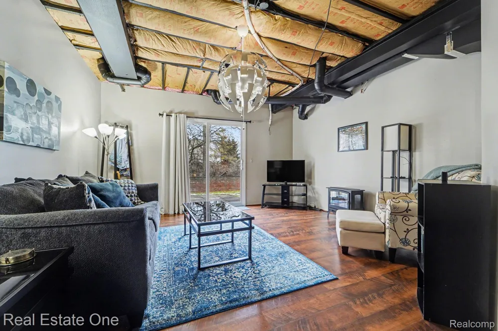 6463 Maple Hills Lane Bloomfield Hills City, MI 48301