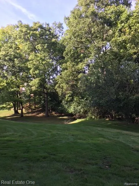 6463 Maple Hills Lane Bloomfield Hills City, MI 48301