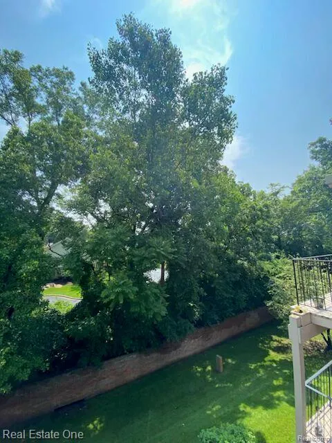6463 Maple Hills Lane Bloomfield Hills City, MI 48301