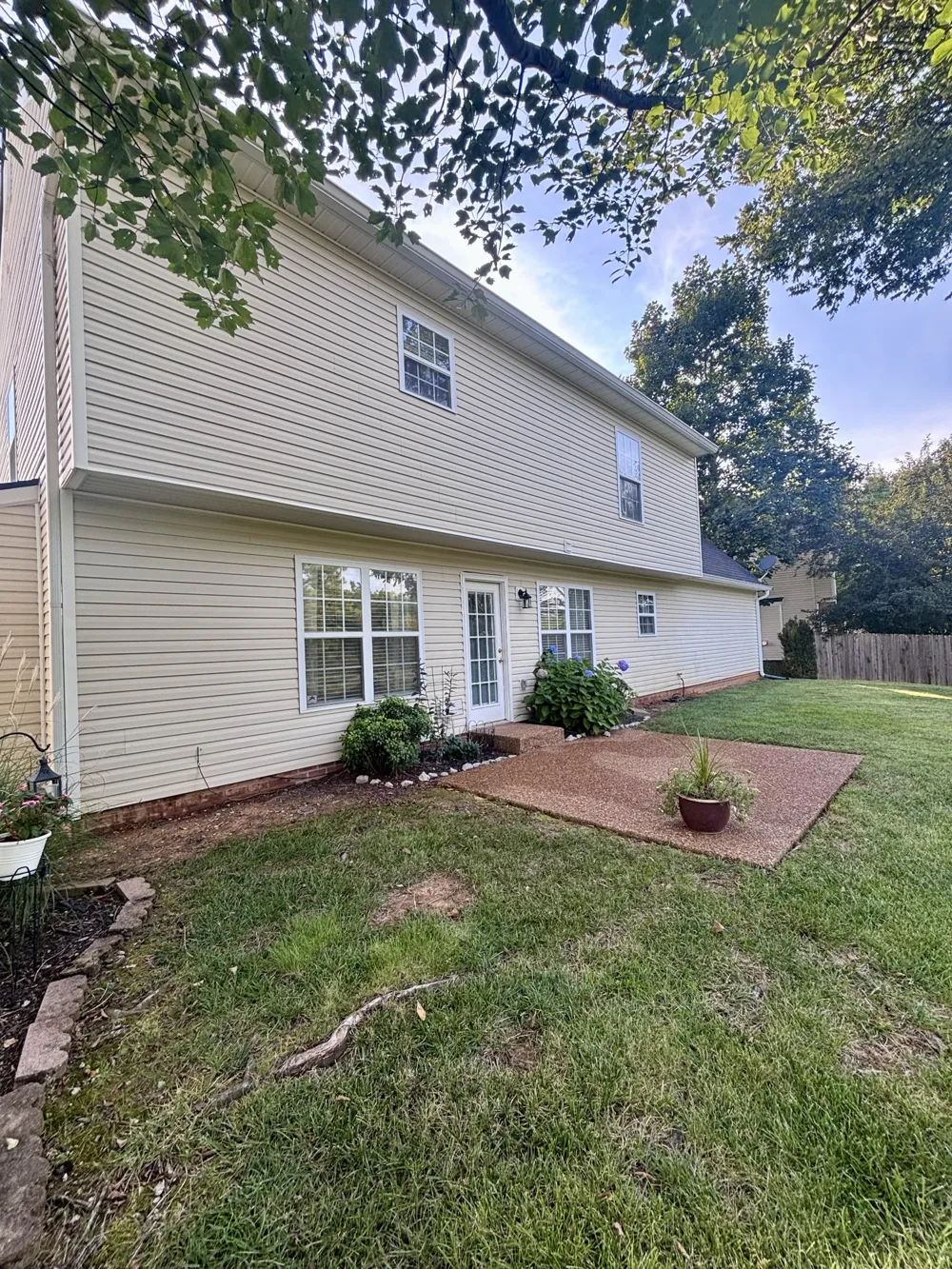 2252 Hayward Ln Spring Hill, TN 37174