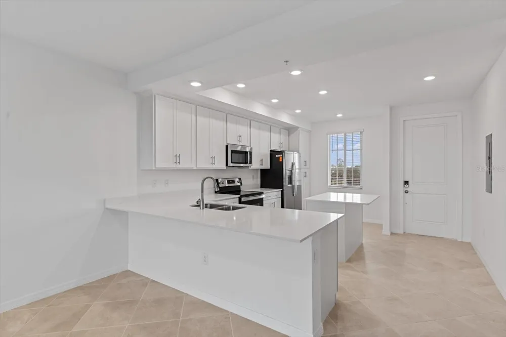 12180 WELLEN GOLF STREET #305 Venice, FL 34293