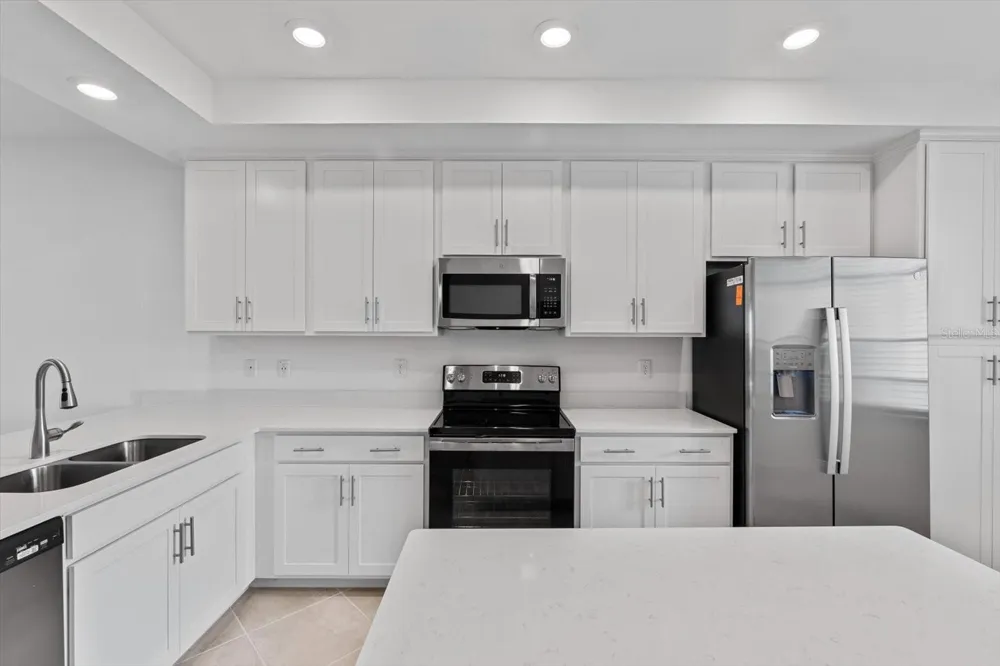 12180 WELLEN GOLF STREET #305 Venice, FL 34293