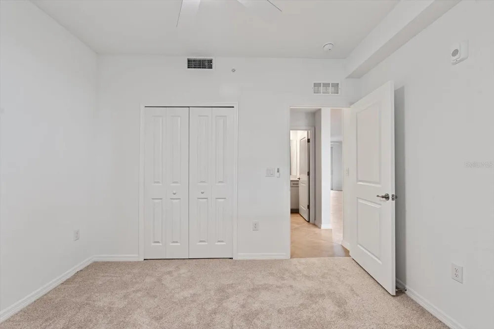 12180 WELLEN GOLF STREET #305 Venice, FL 34293