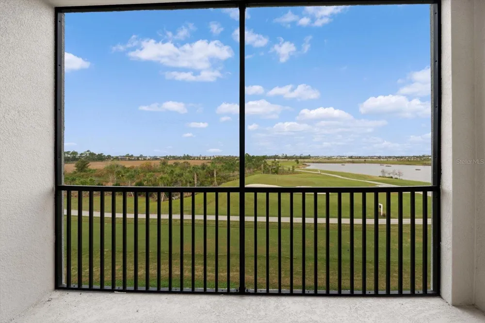 12180 WELLEN GOLF STREET #305 Venice, FL 34293