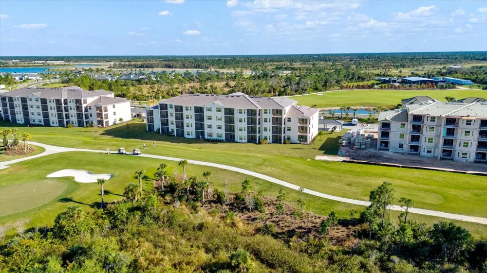 12180 WELLEN GOLF STREET #305 Venice, FL 34293