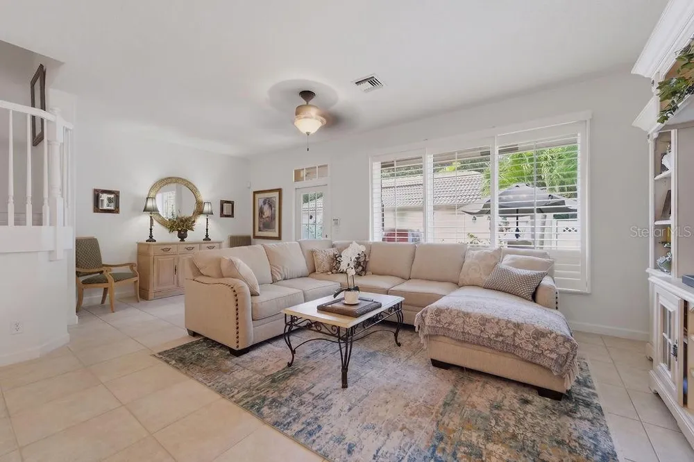 8074 MURANO CIRCLE Palm Beach Gardens, FL 33418