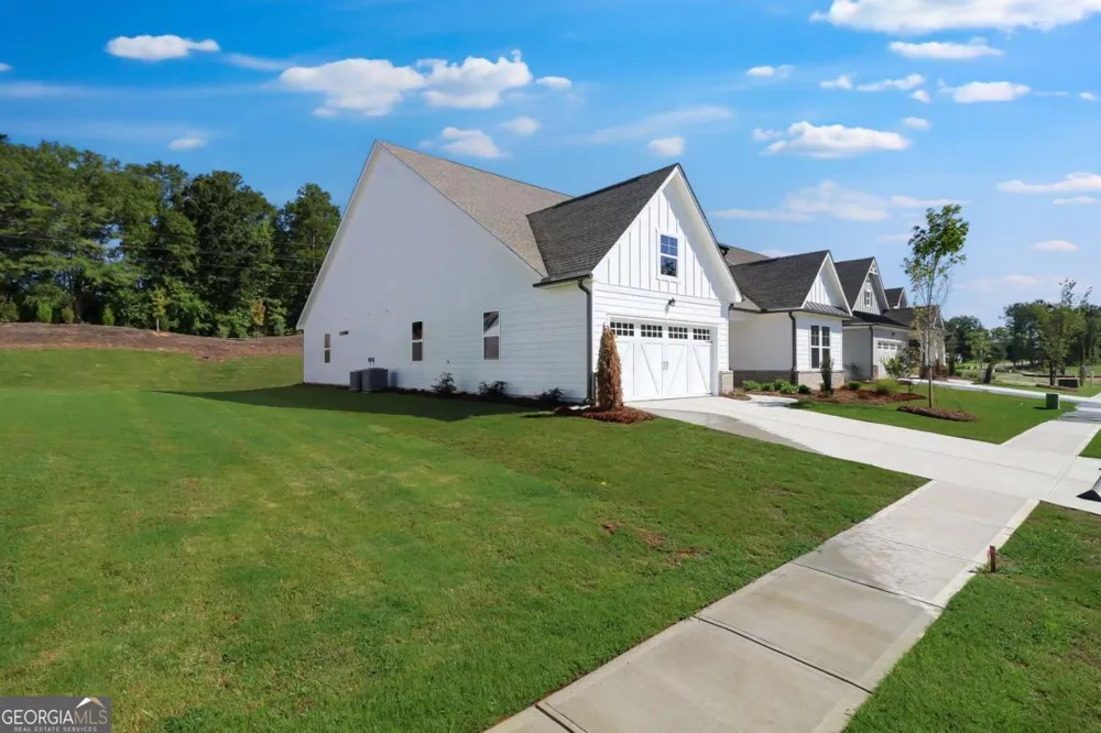 8 Unicoi TRL Sharpsburg, GA 30277