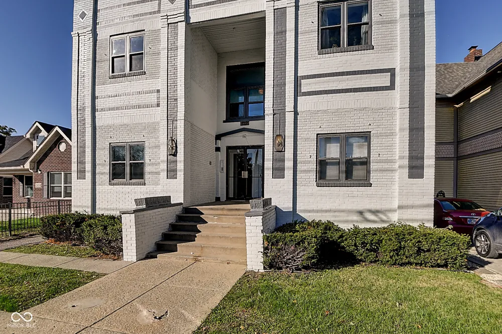 2442 Illinois Street Indianapolis, IN 46208