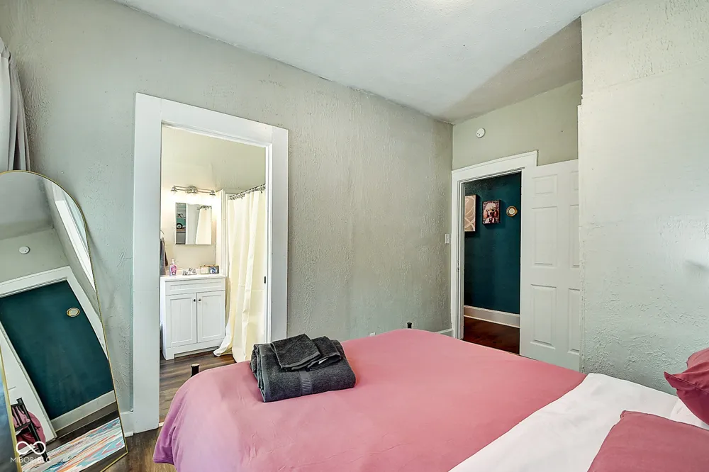 2442 Illinois Street Indianapolis, IN 46208