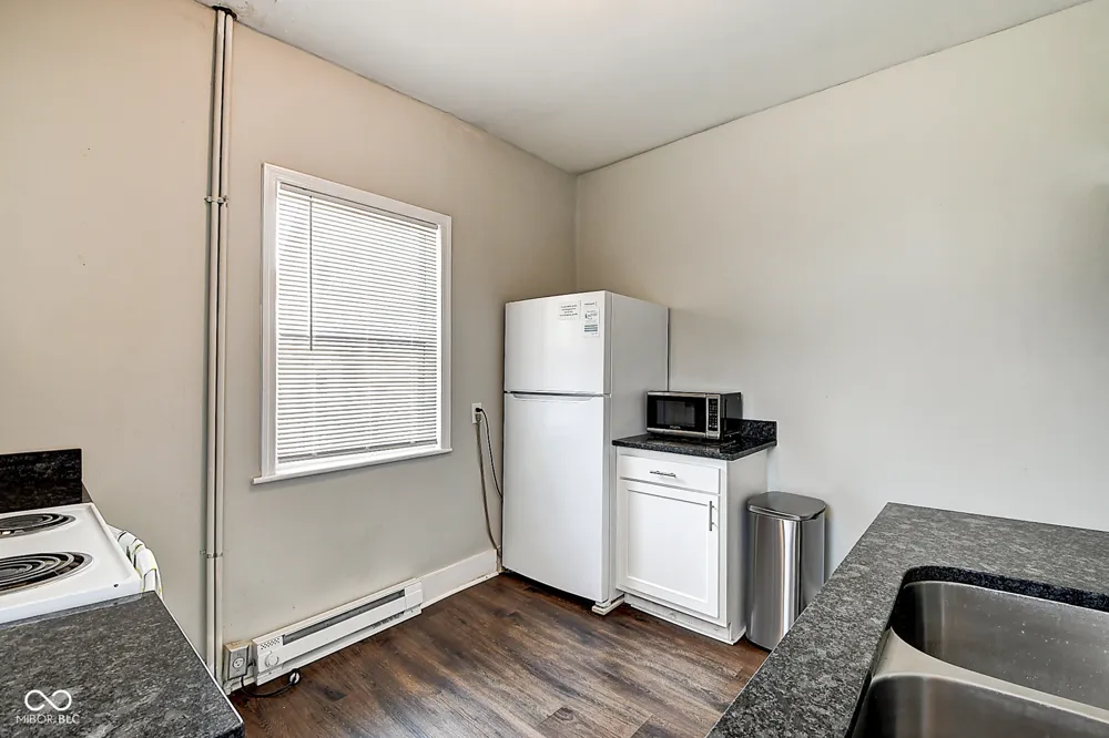 2442 Illinois Street Indianapolis, IN 46208