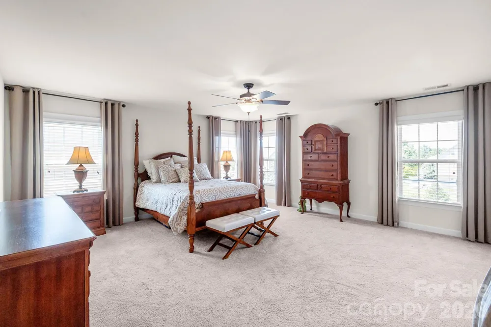 2083 Topaz Plaza Davidson, NC 28036