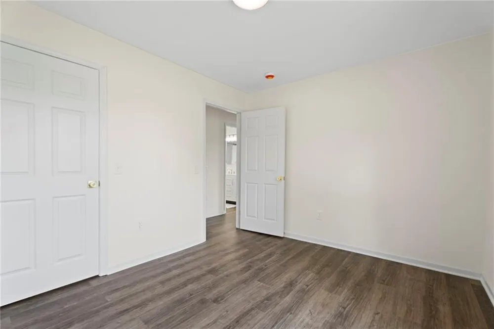 289 Singley Drive Locust Grove, GA 30248