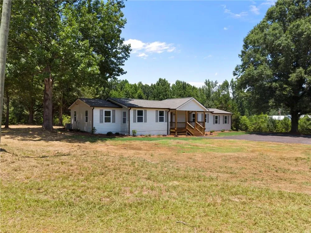 289 Singley Drive Locust Grove, GA 30248