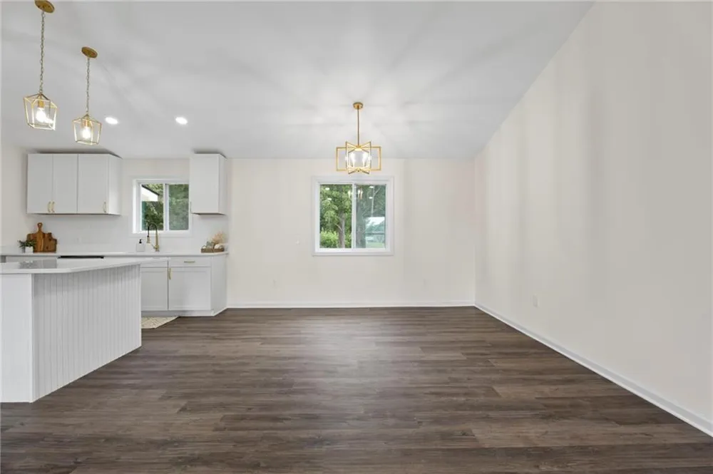 289 Singley Drive Locust Grove, GA 30248