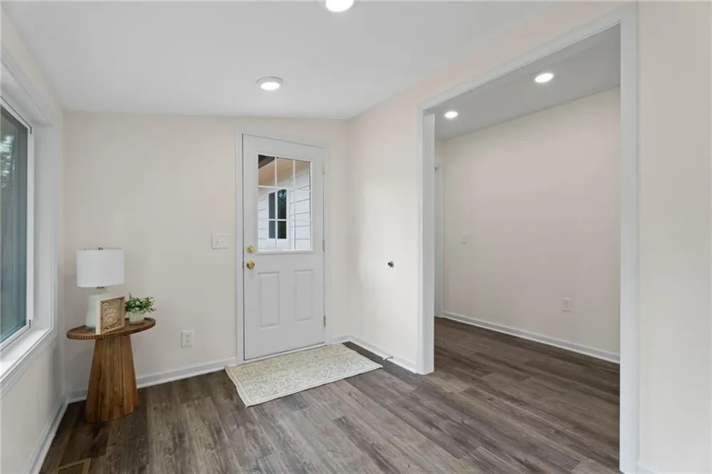 289 Singley Drive Locust Grove, GA 30248