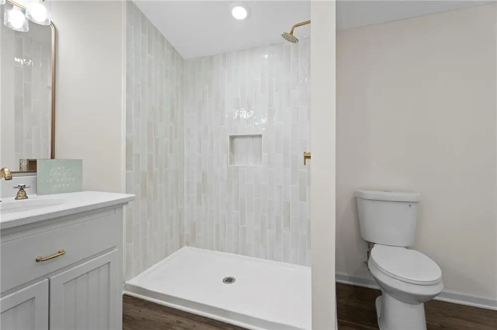 289 Singley Drive Locust Grove, GA 30248