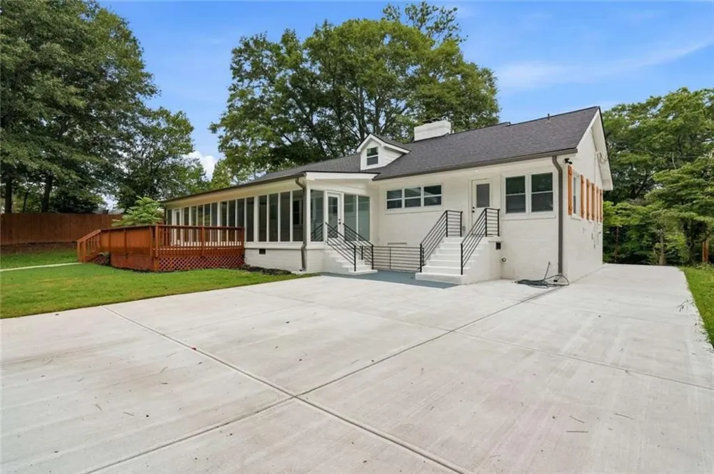 2304 Rugby Lane College Park, GA 30337